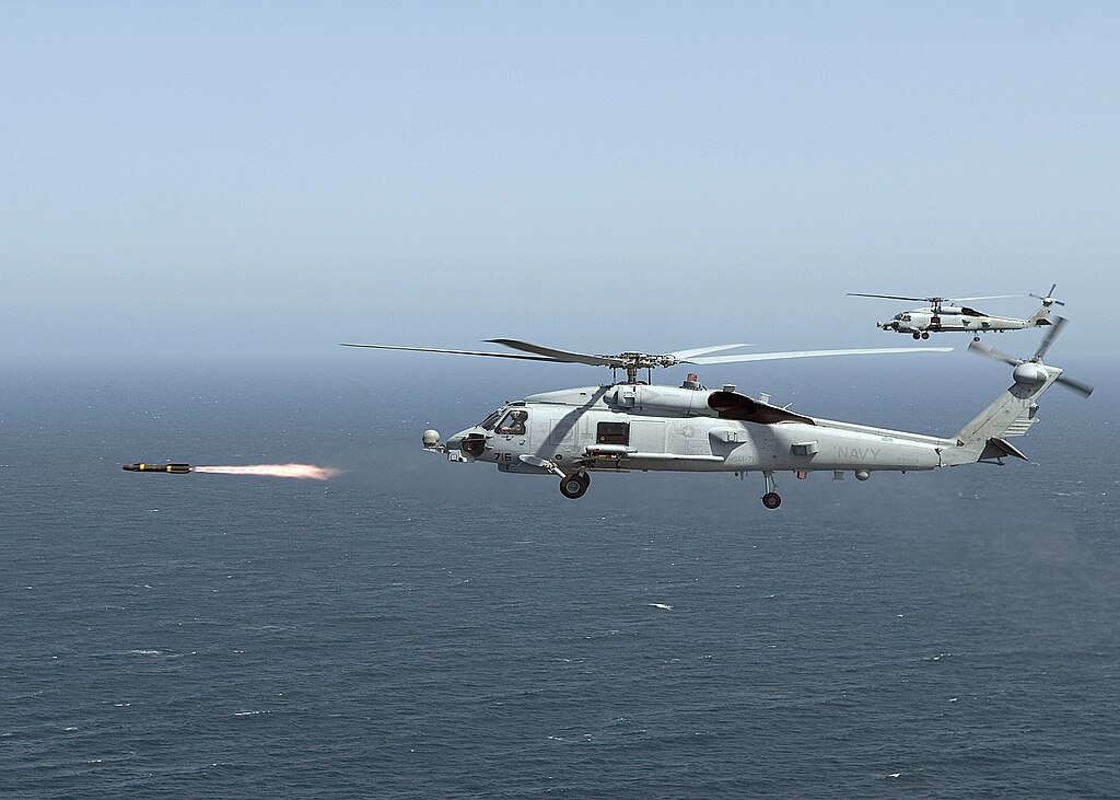 U.S. Navy photo by Mass Communication Specialist 2nd Class Mark A. Leonesio, Public domain, via Wikimedia Commons