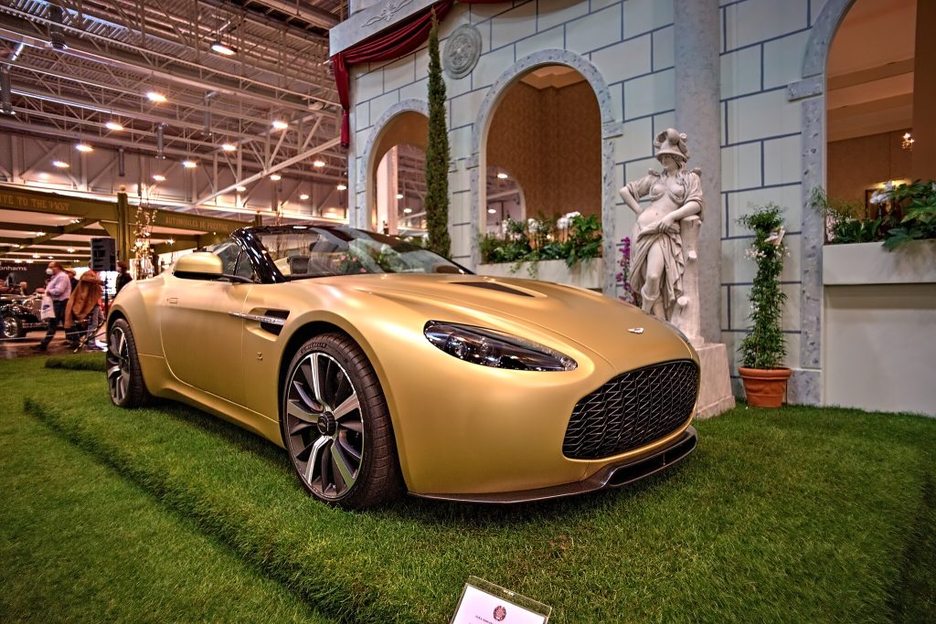 10 ting du (sannsynligvis) ikke visste om V12-motorer