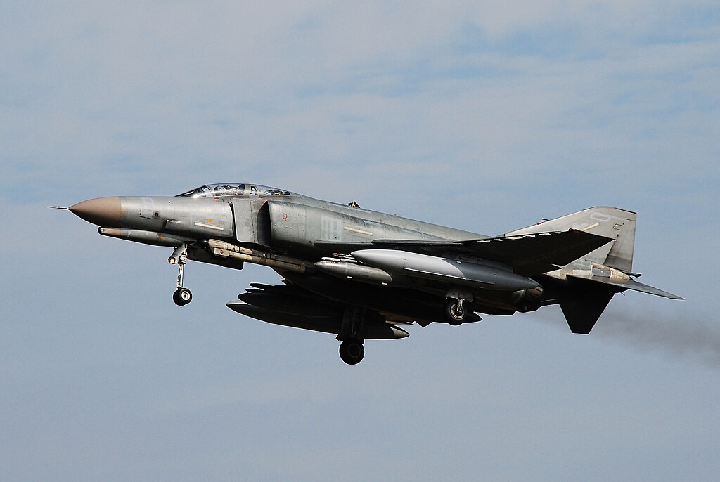 bomberpilot, CC BY-SA 2.0 https://creativecommons.org/licenses/by-sa/2.0, via Wikimedia Commons