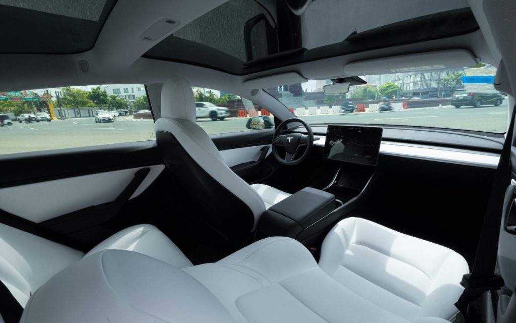 Tesla tester Full Self-Driving i Roma – og ja, det er ganske vilt